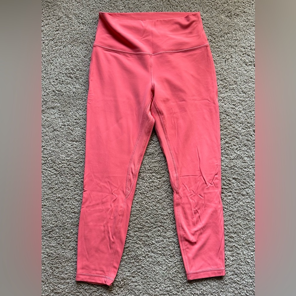 Lululemon - 10 - Coral Crop Legging